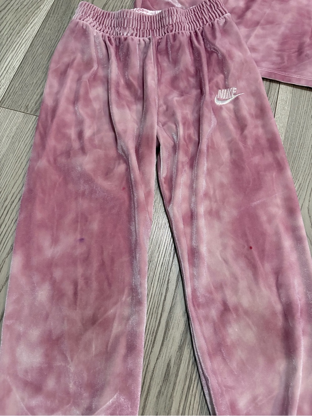 Nike Girls Pink Velour Set Size 6X - Picture 3 of 8